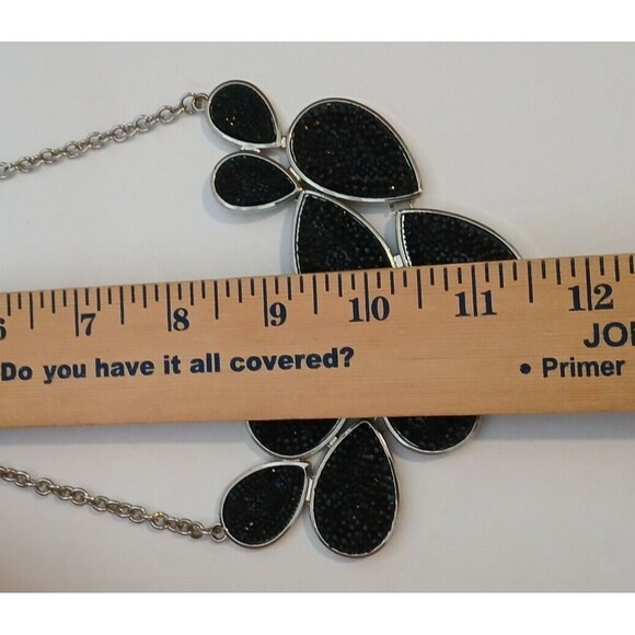 Black Teardrop Cluster Chunky Bib Necklace Pendant Gothic Statement Jewelry - Picture 7 of 8